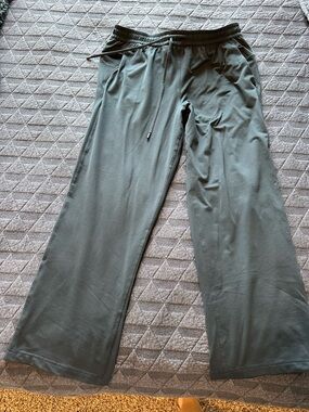 Lululemon soft jersey straight leg pants